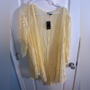 Torrid Soft Yellow Lace Kimono NWT SIZE 10